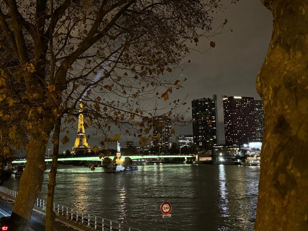 Appartement Vue Tour Eiffel Paris 16 Eme Luaran gambar